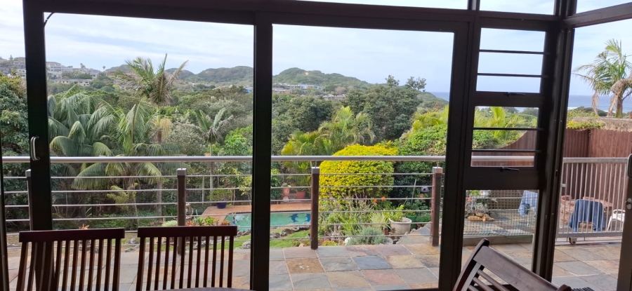 5 Bedroom Property for Sale in Nahoon Beach Eastern Cape